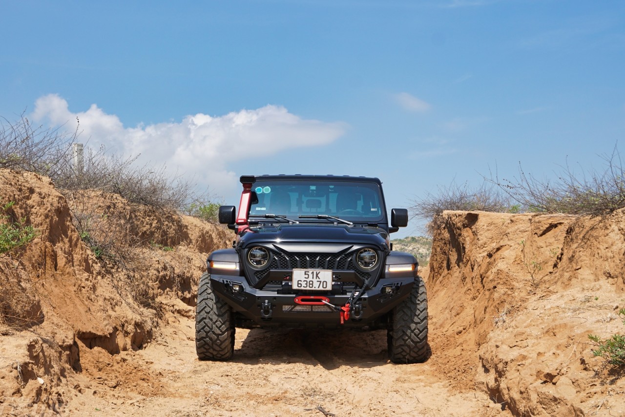 Jeep Gladiator 2023: Mẫu bán tải không dành cho số đông Jeep Gladiator 2023: Mẫu bán tải không dành cho số đông
