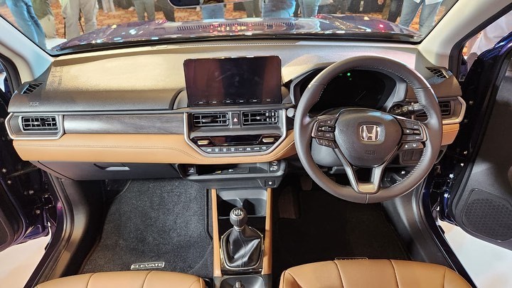 Ra mắt Honda Elevate hoàn toàn mới cạnh tranh phân khúc CUV cỡ B Ra mắt Honda Elevate hoàn toàn mới cạnh tranh phân khúc CUV cỡ B