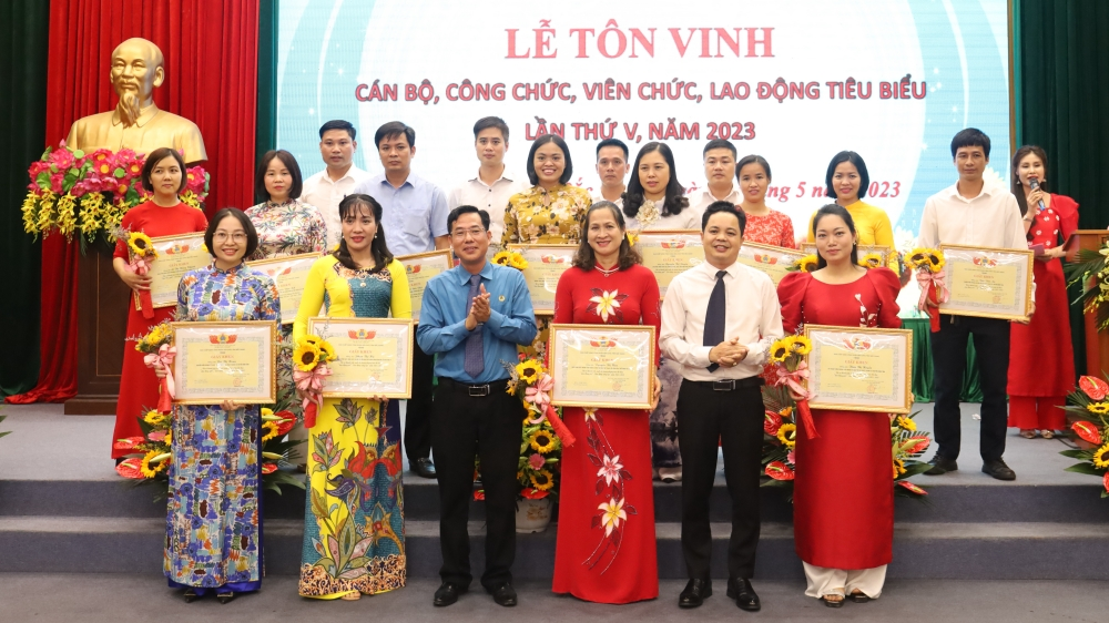 Sôi nổi phòng trào thi đua yêu nước ở Công đoàn Viên chức tỉnh Bắc Giang Sôi nổi phòng trào thi đua yêu nước ở Công đoàn Viên chức tỉnh Bắc Giang