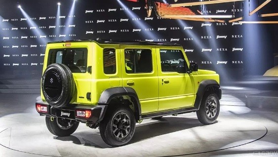 Suzuki Jimny 5 cửa có giá quy đổi 362 triệu đồng tại Ấn Độ Suzuki Jimny 5 cửa có giá quy đổi 362 triệu đồng tại Ấn Độ