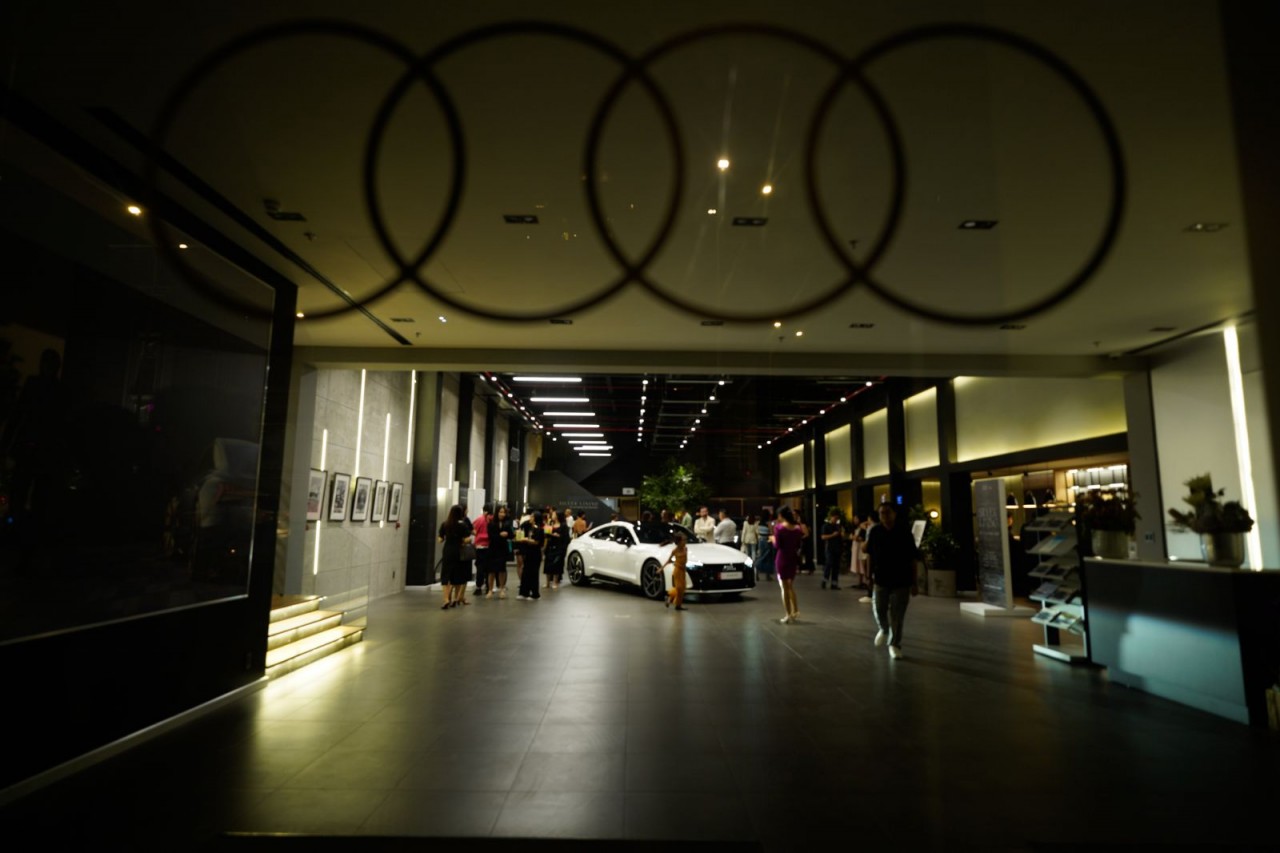 Audi Charging Lounge giới thiệu hai triển lãm ảnh tại Sài Gòn