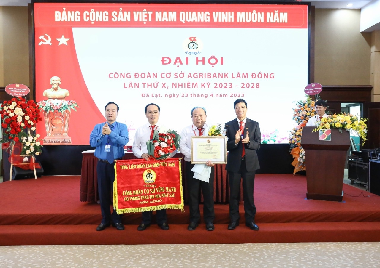 Công đoàn Agribank: 100% các CĐCS tổ chức thành công đại hội nhiệm kỳ 2023 - 2028 Công đoàn Agribank: 100% các CĐCS tổ chức thành công đại hội nhiệm kỳ 2023 - 2028