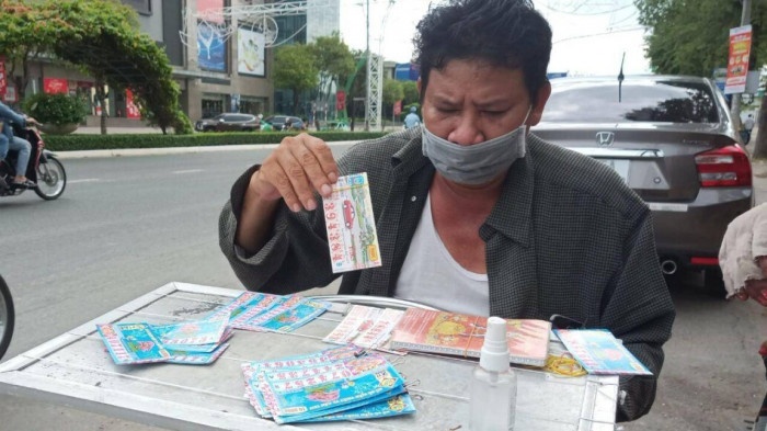 Chuyện về những phận đời đi “bán giấc mơ”