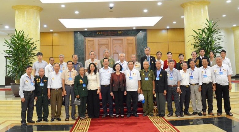 Cần tiếp tục quan tâm, có giải pháp thiết thực cải thiện đời sống người có công Cần tiếp tục quan tâm, có giải pháp thiết thực cải thiện đời sống người có công