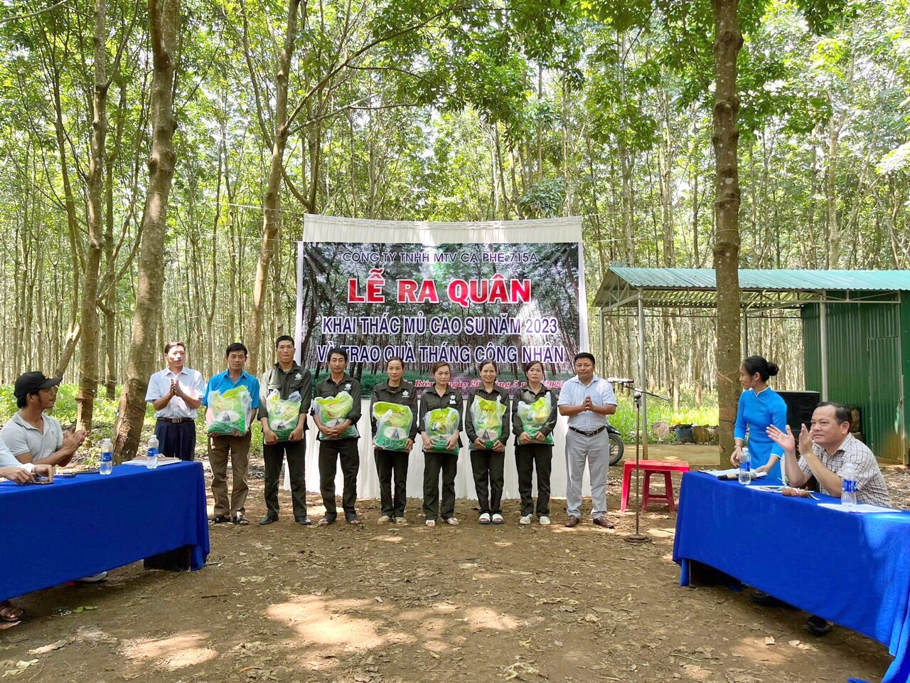 undefined Chăm lo thiết thực cho công nhân làm cà phê trong “Tháng Công nhân”