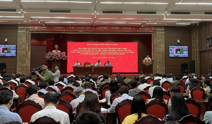 Hội nghị toàn quốc đánh giá tình hình thực hiện Kết luận 01-KL/TW của Bộ Chính trị Hội nghị toàn quốc đánh giá tình hình thực hiện Kết luận 01-KL/TW của Bộ Chính trị