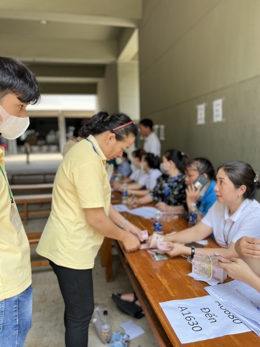 Bình Dương: Ấm lòng lúc mất việc được Công đoàn quan tâm Bình Dương: Ấm lòng lúc mất việc được Công đoàn quan tâm