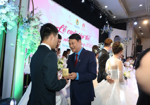 Bài 14: Thúc đẩy bình đẳng giới và bảo vệ  quyền của lao động nữ