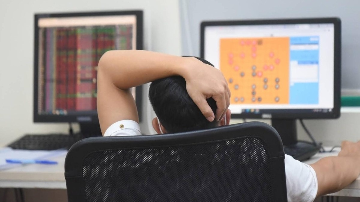 Tiếp tục rung lắc trong phiên đáo hạn phái sinh tháng 6, thanh khoản sụt giảm