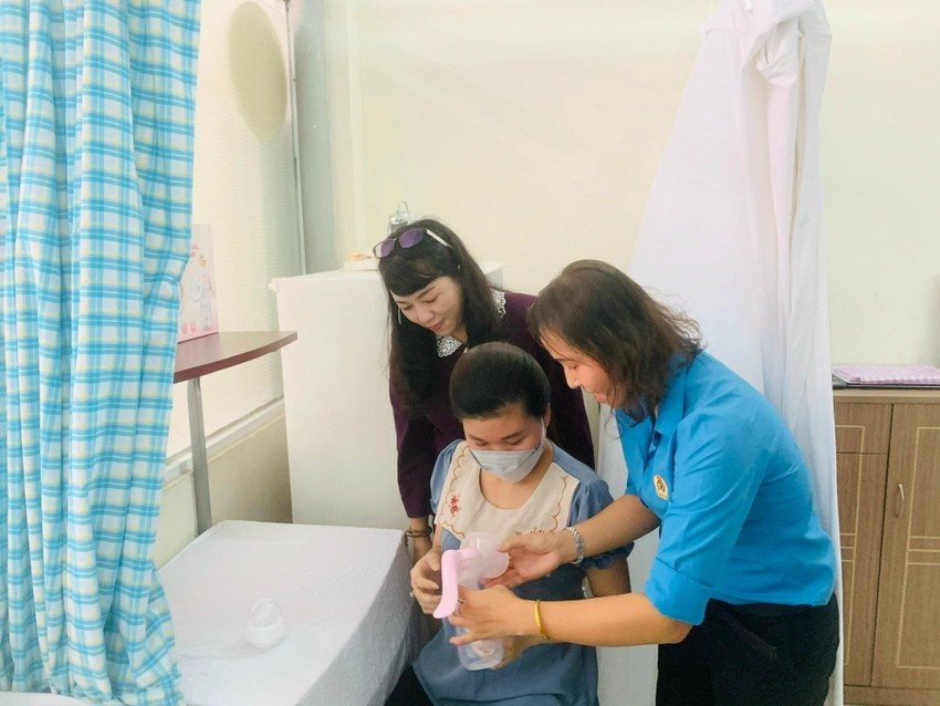 Bài 16: Thách thức và giải pháp đổi mới hoạt động nữ công công đoàn trong tình hình mới Bài 16: Thách thức và giải pháp đổi mới hoạt động nữ công công đoàn trong tình hình mới