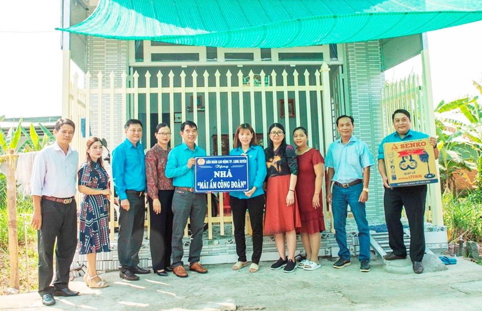 LĐLĐ TP Long Xuyên: Nỗ lực đi đầu trong đổi mới, sáng tạo LĐLĐ TP Long Xuyên: Nỗ lực đi đầu trong đổi mới, sáng tạo