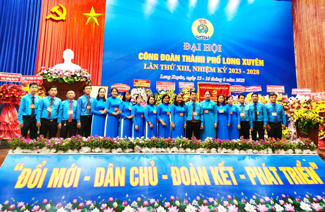 LĐLĐ TP Long Xuyên: Nỗ lực đi đầu trong đổi mới, sáng tạo LĐLĐ TP Long Xuyên: Nỗ lực đi đầu trong đổi mới, sáng tạo