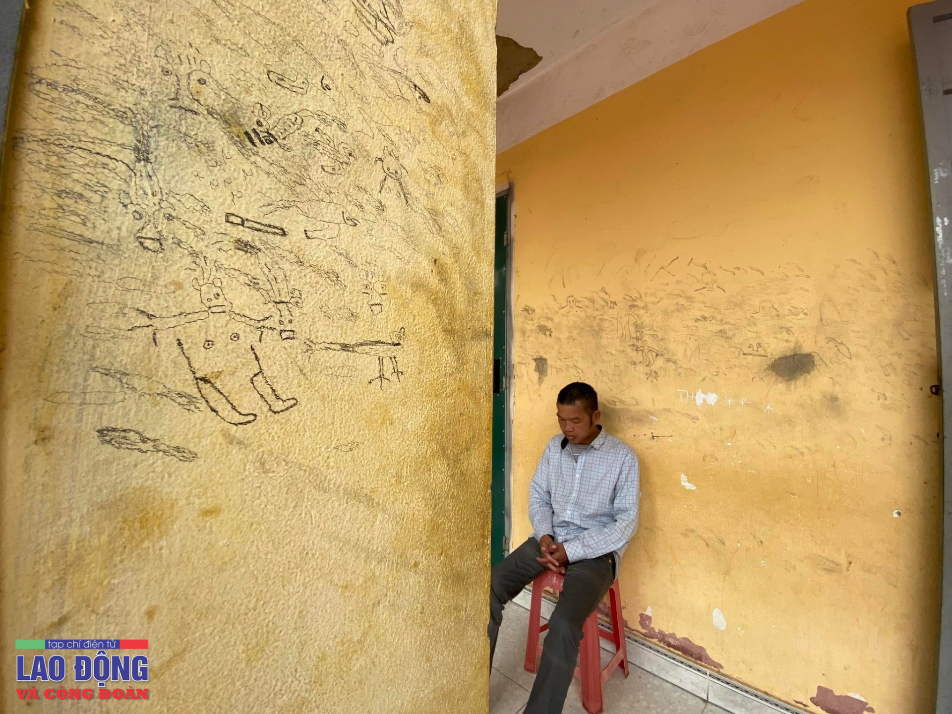 Bài 5: Lời giải cho bài toán "người điên” không lang thang, gây án