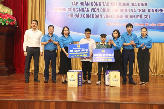 LĐLĐ tỉnh Bắc Ninh nhận đỡ đầu con đoàn viên mồ côi có hoàn cảnh khó khăn