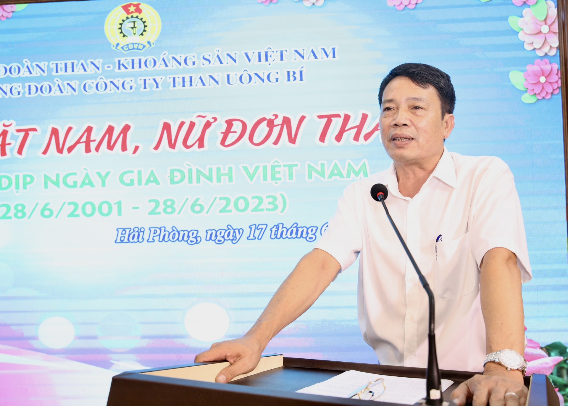 Công đoàn Công ty Than Uông Bí: Ấm áp buổi gặp mặt nam, nữ đơn thân Công đoàn Công ty Than Uông Bí: Ấm áp buổi gặp mặt nam, nữ đơn thân