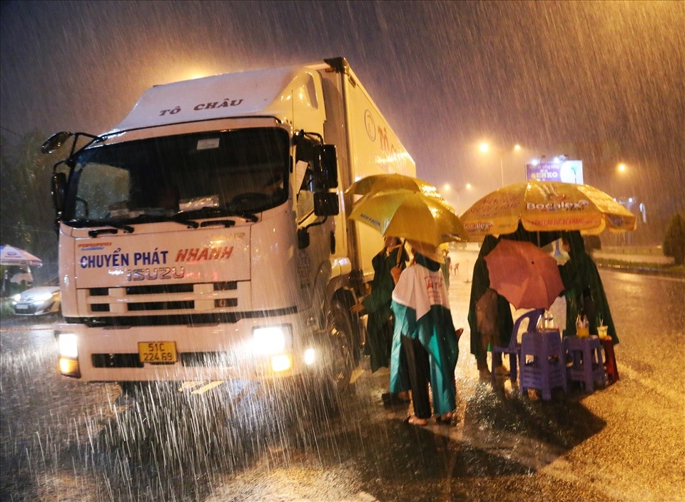 Nỗi buồn viên chức dân số: Giữa nước mắt, đợi chờ và hy vọng