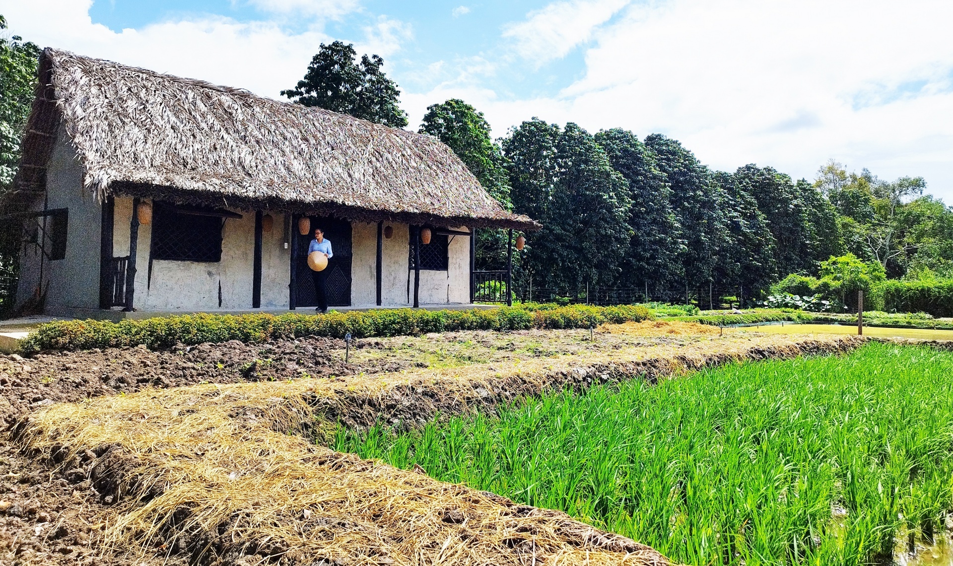 Du lịch miền Tây: Làm giàu từ những giá trị truyền thống