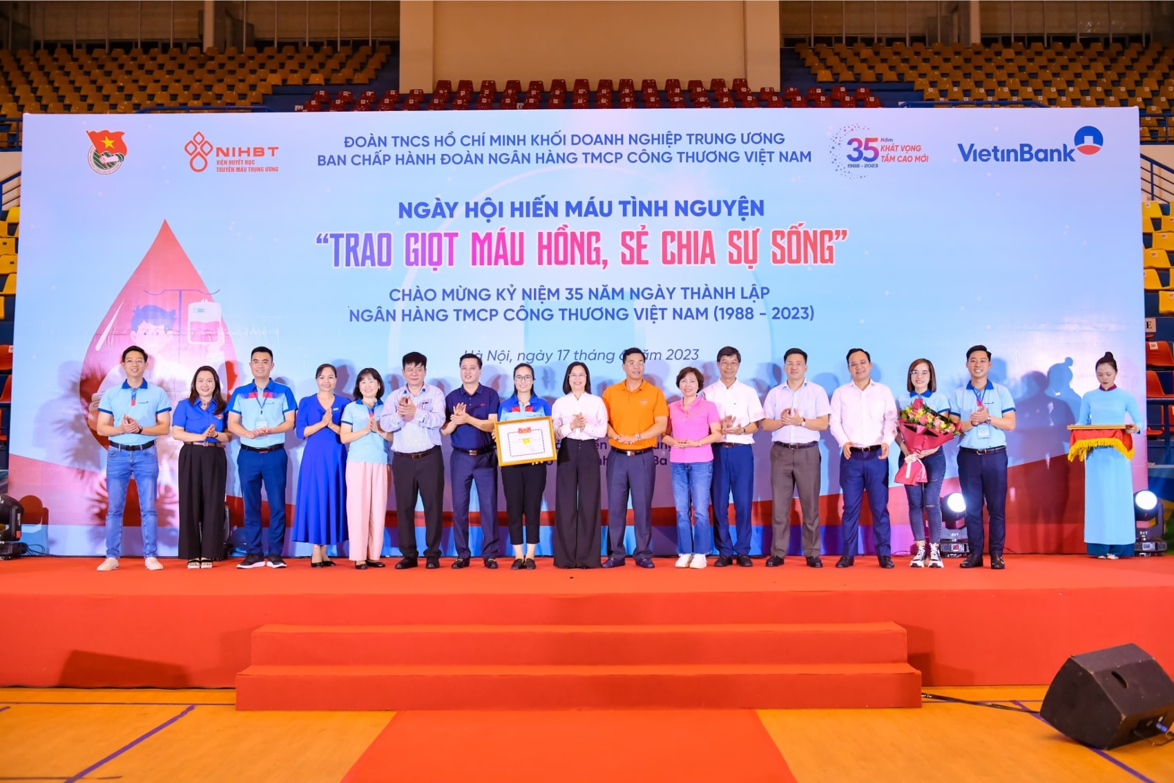 Đoàn Thanh niên VietinBank tổ chức Ngày hội hiến máu toàn hệ thống Đoàn Thanh niên VietinBank tổ chức Ngày hội hiến máu toàn hệ thống