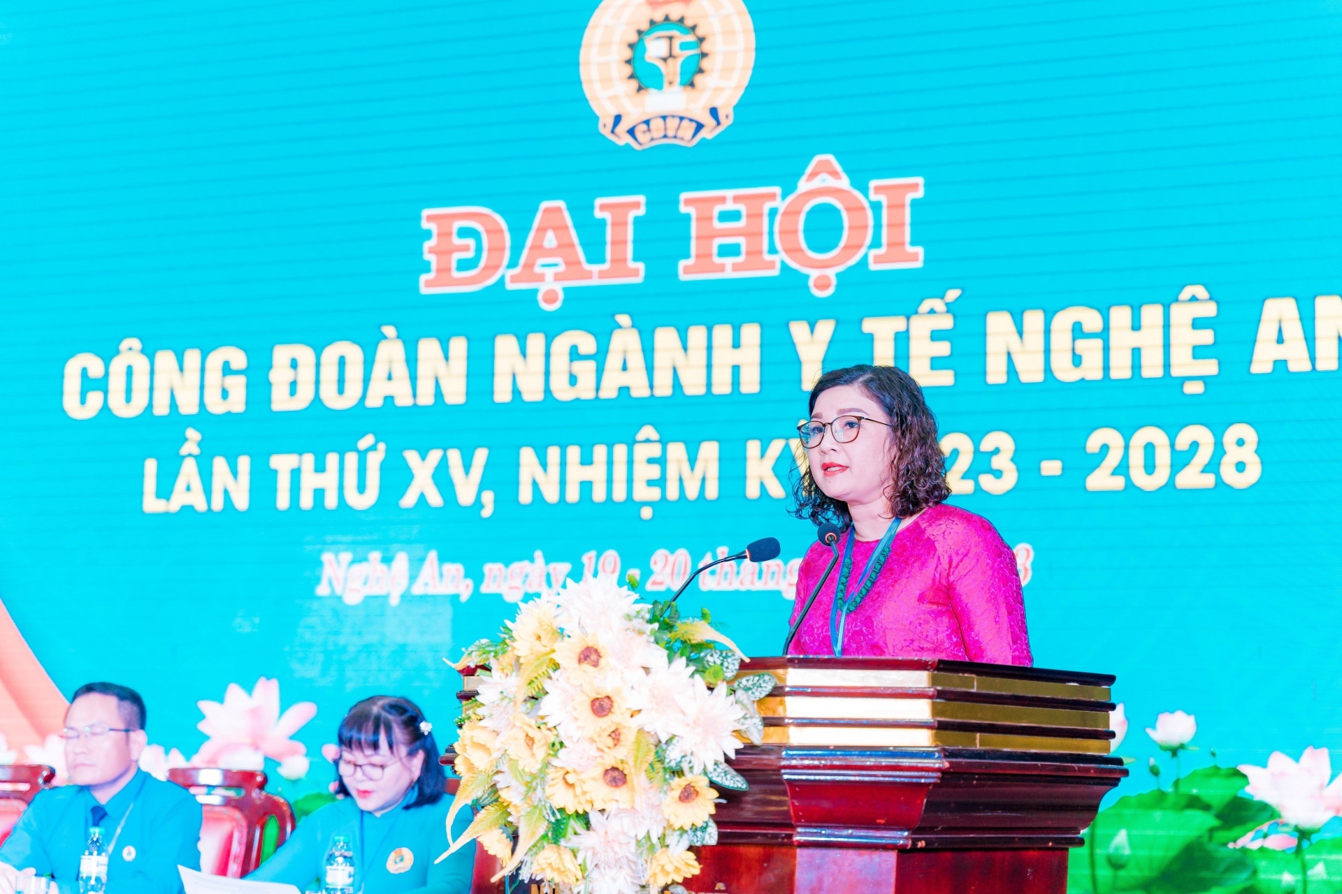 Triển khai tốt các phong trào thi đua, lan toả tinh thần vượt khó, sẻ chia trong CNVCLĐ Triển khai tốt các phong trào thi đua, lan toả tinh thần vượt khó, sẻ chia trong CNVCLĐ