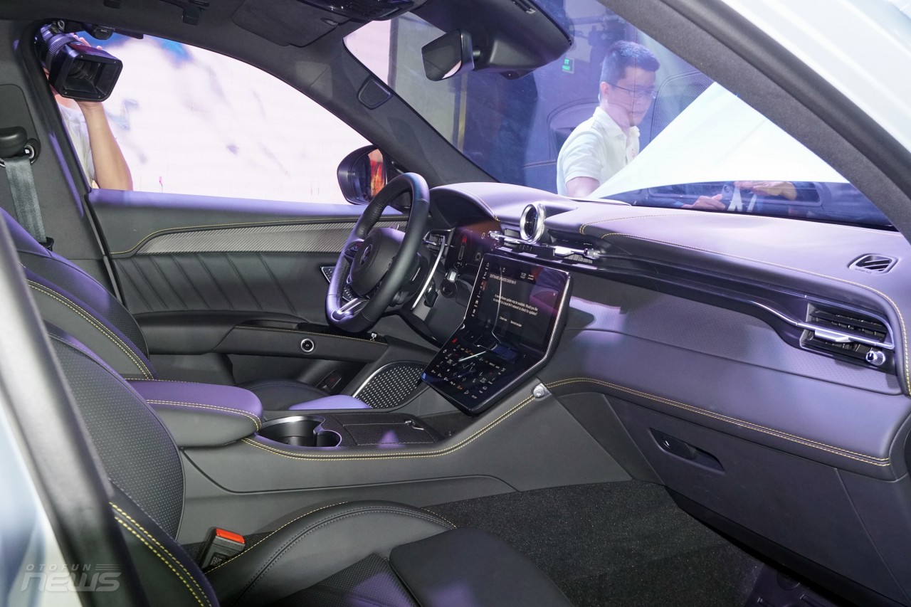 Cận cảnh Maserati Grecale Maserati Grecale Trofeo giá 7,5 tỷ đồng