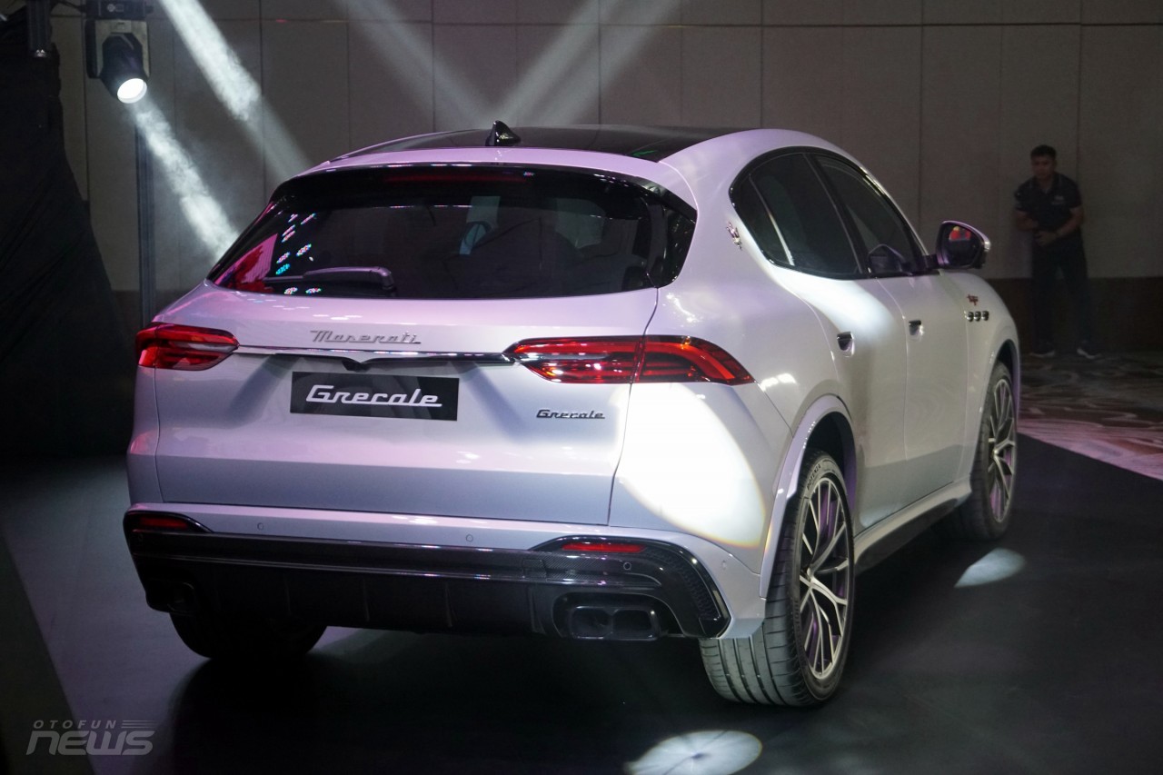 Maserati Grecale Trofeo giá 7,5 tỷ đồng