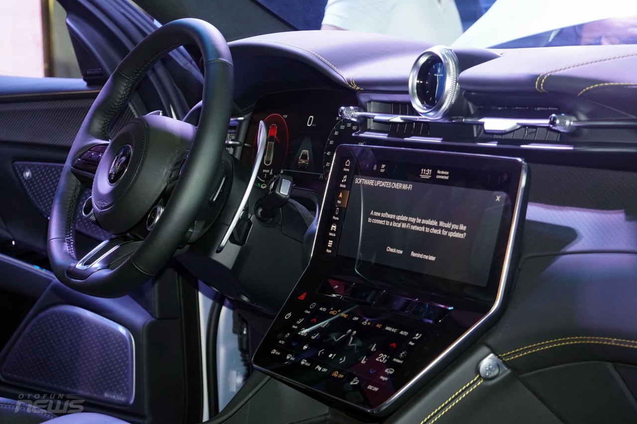 Maserati Grecale Trofeo giá 7,5 tỷ đồng