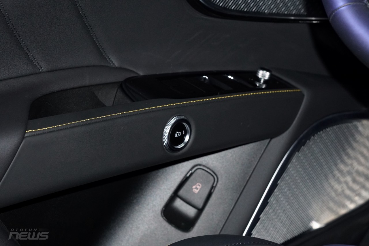 Maserati Grecale Trofeo giá 7,5 tỷ đồng