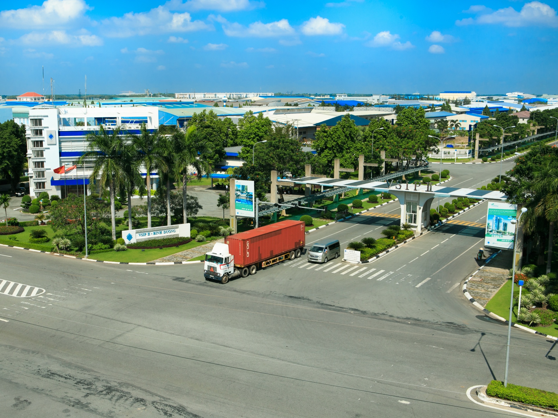 Bình Dương: điểm thu hút đầu tư hấp dẫn và “đất lành” cho người lao động Bình Dương: điểm thu hút đầu tư hấp dẫn và “đất lành” cho người lao động