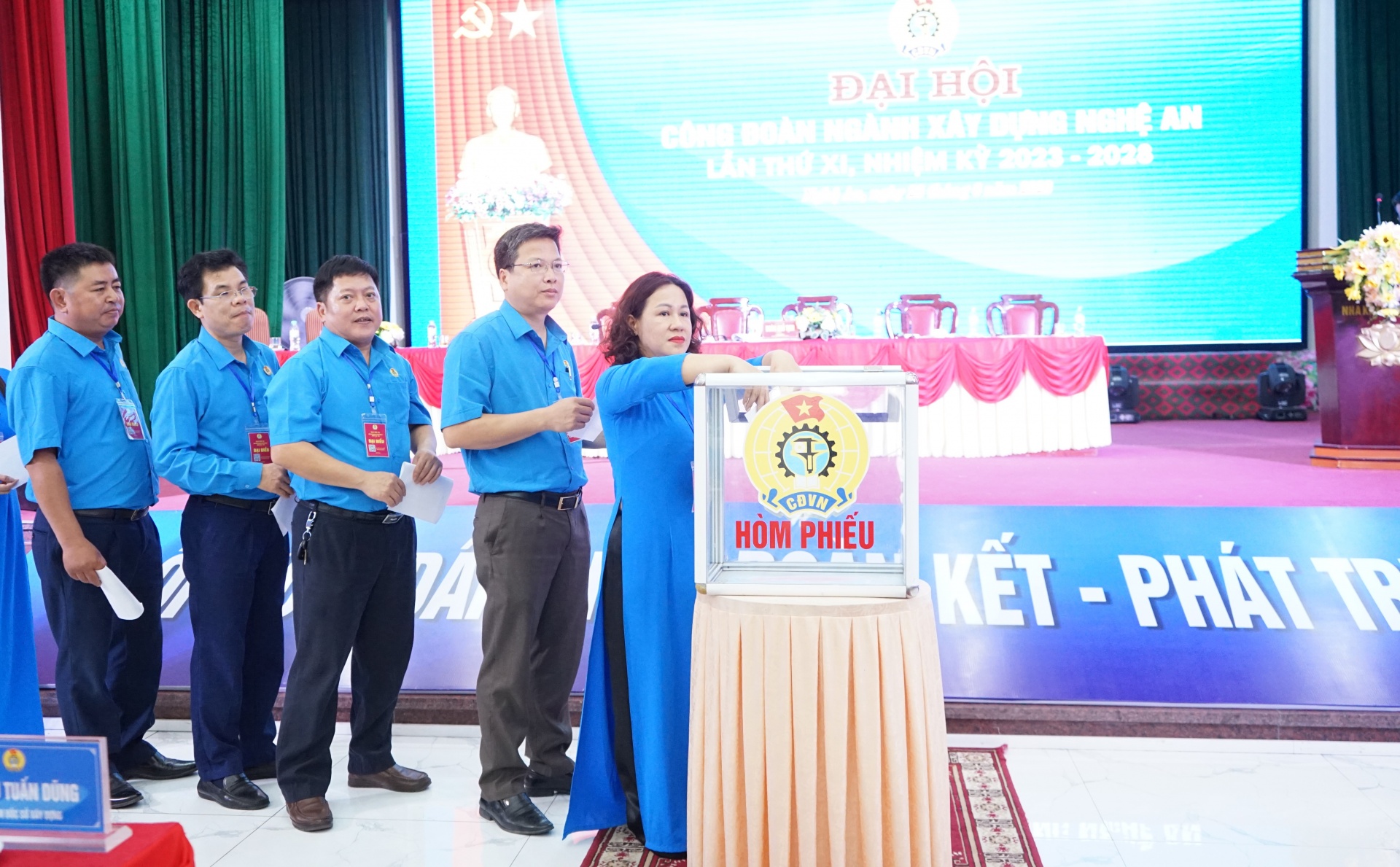 Một nhiệm kỳ nỗ lực vượt khó để chăm lo cho đoàn viên Một nhiệm kỳ nỗ lực vượt khó để chăm lo cho đoàn viên