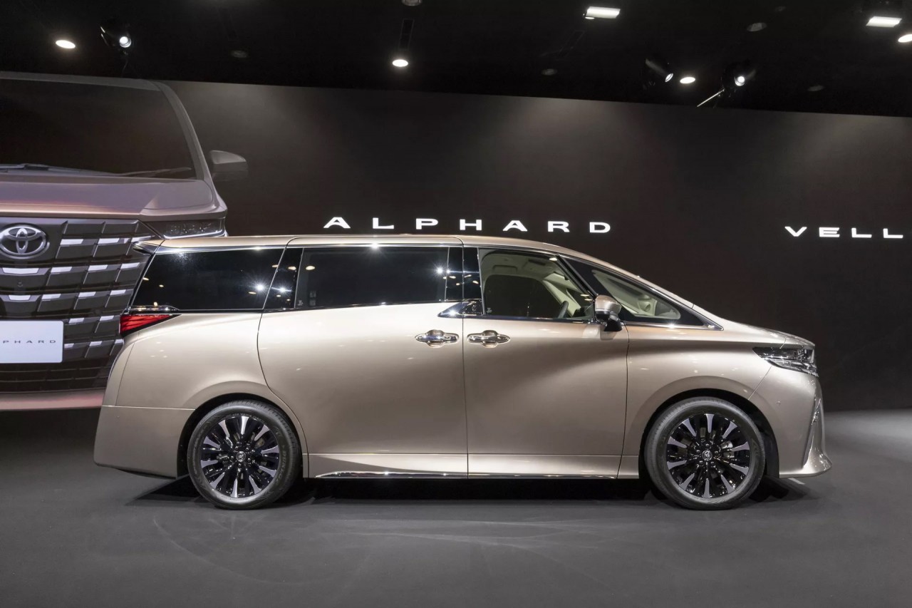 Toyota Alphard 2024 ra mắt Toyota Alphard 2024 ra mắt