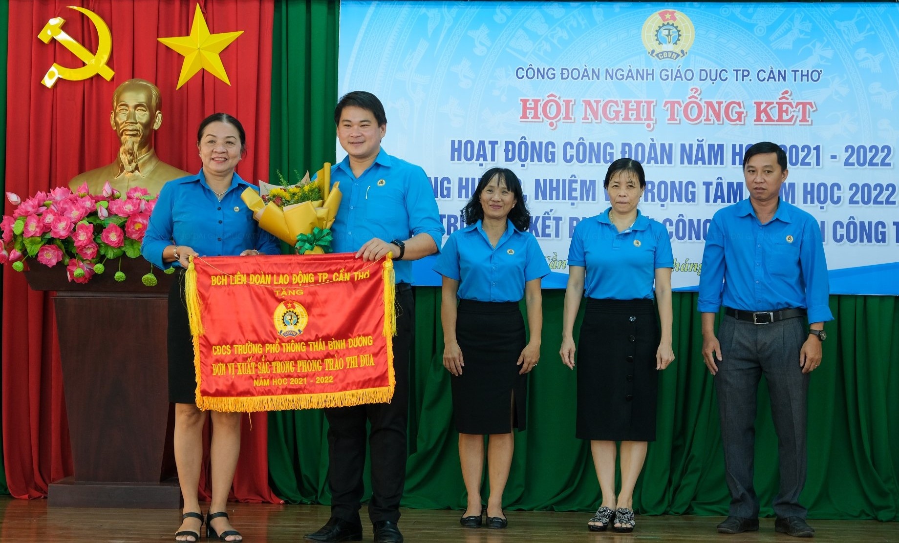 “Đặt mình vào hoàn cảnh NLĐ để tham mưu và hoạt động công đoàn”