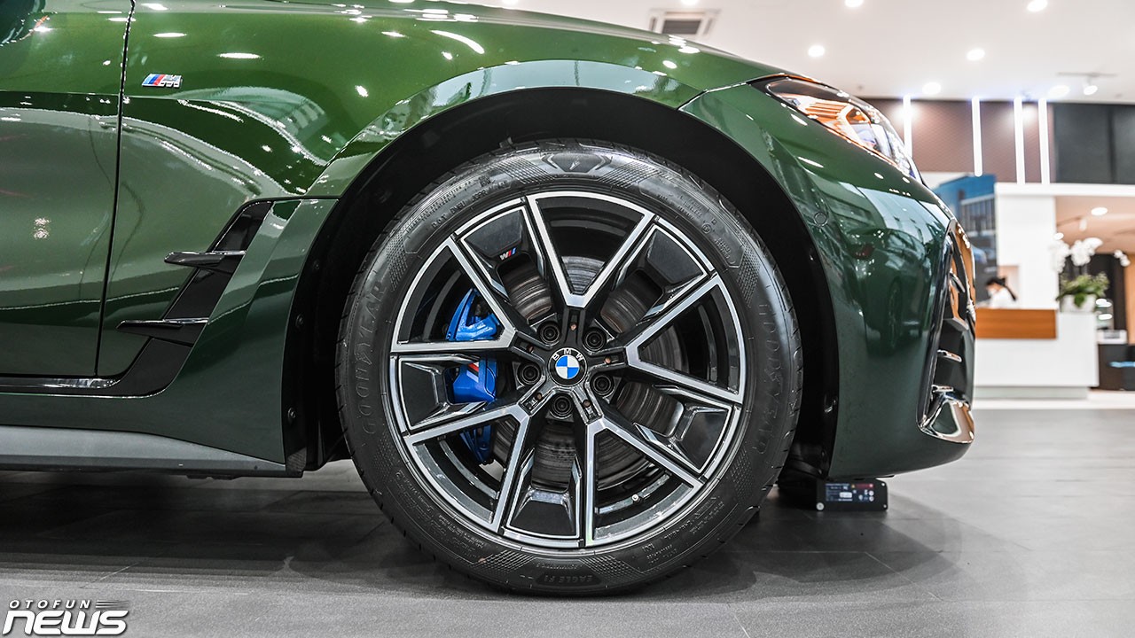 Cận cảnh BMW 430i Gran Coupe M-Sport giá 2,929 tỷ đồng Cận cảnh BMW 430i Gran Coupe M-Sport giá 2,929 tỷ đồng