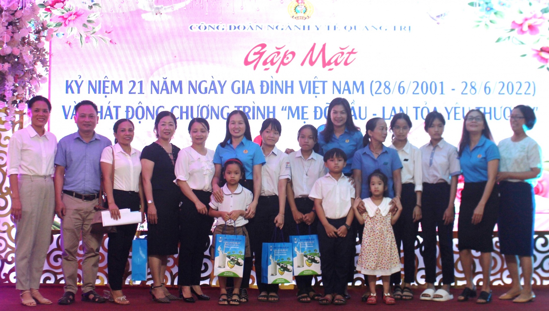 Tiếp tục đổi mới hoạt động công đoàn để góp vào sự nghiệp bảo vệ sức khỏe người dân