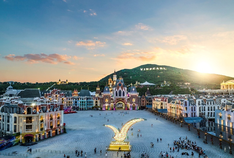 Giải mã sức hút của “Coachella Việt Nam” sau màn cháy vé kỉ lục