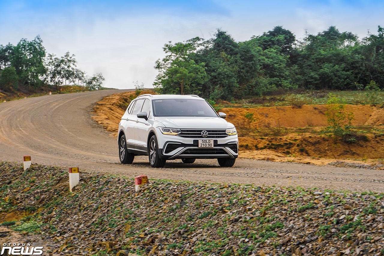 Volkswagen Tiguan Allspace 2023: Mẫu SUV phù hợp với mọi nhu cầu Volkswagen Tiguan Allspace 2023: Mẫu SUV phù hợp với mọi nhu cầu