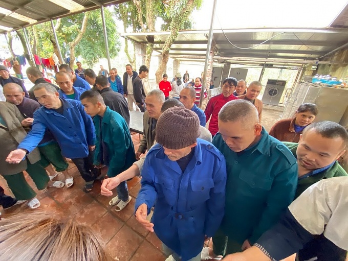 Những tấm lòng từ “mẫu” trong thế giới bệnh nhân tâm thần Những tấm lòng từ “mẫu” trong thế giới bệnh nhân tâm thần