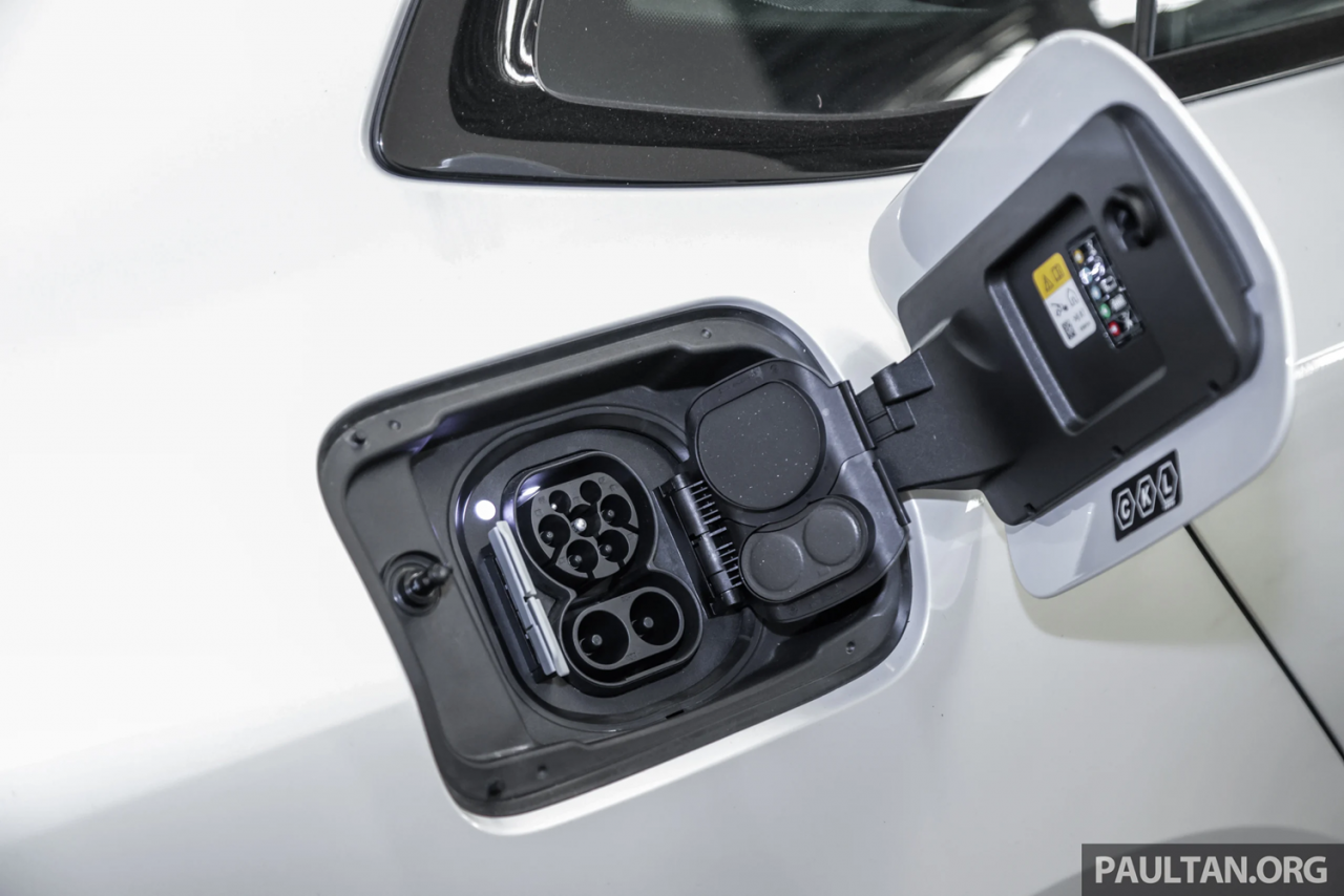 Xe điện BMW i4 M50 giá từ 2,1 tỷ đồng tại Malaysia Xe điện BMW i4 M50 giá từ 2,1 tỷ đồng tại Malaysia