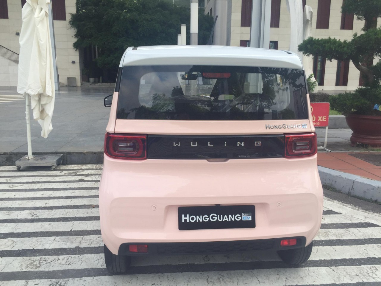 Wuling Hongguang Mini EV 2023 chính thức trình làng, giá 239-279 triệu đồng