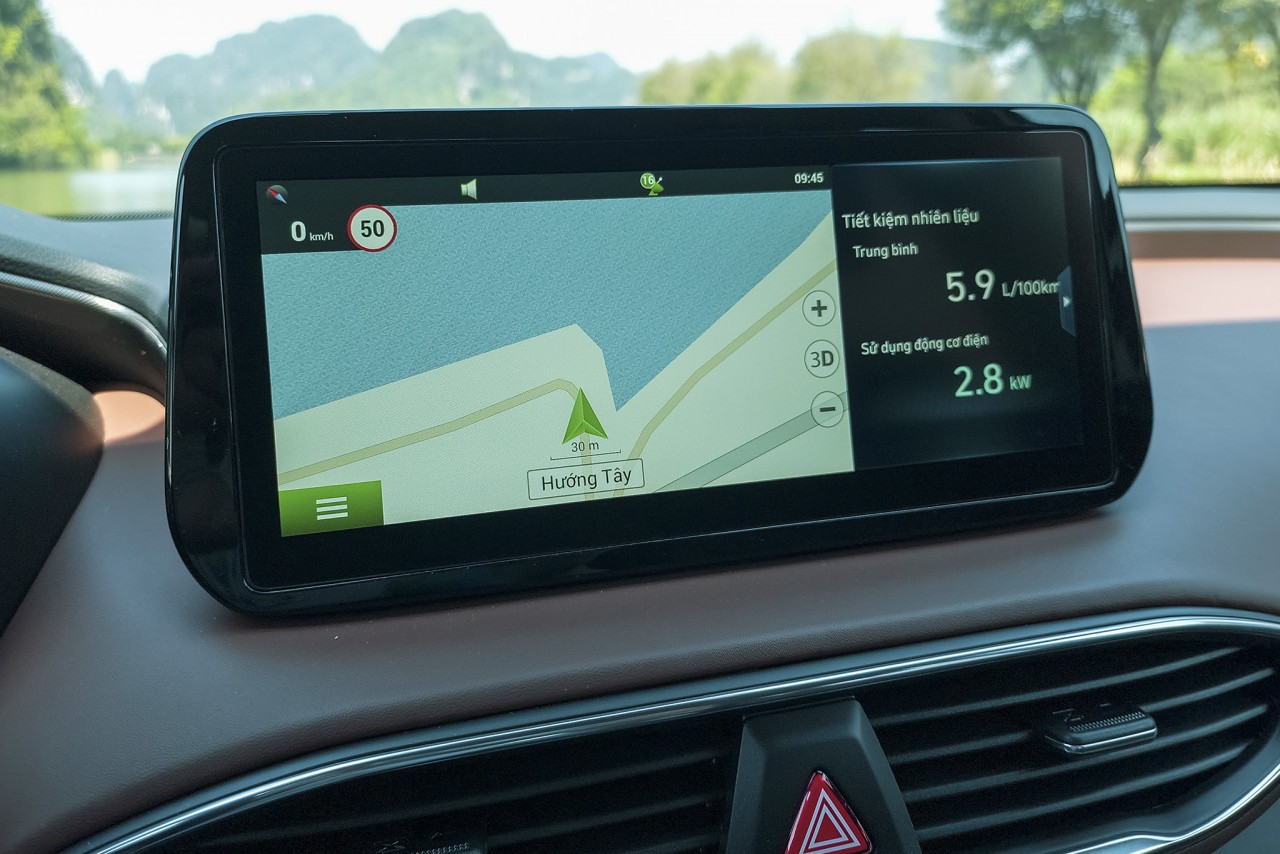 Hyundai Santa Fe Hybrid có mặt tại Việt Nam với giá 1,45 tỷ đồng