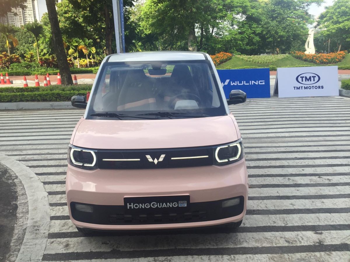 Wuling Hongguang Mini EV 2023 chính thức trình làng, giá 239-279 triệu đồng Wuling Hongguang Mini EV 2023 chính thức trình làng, giá 239-279 triệu đồng