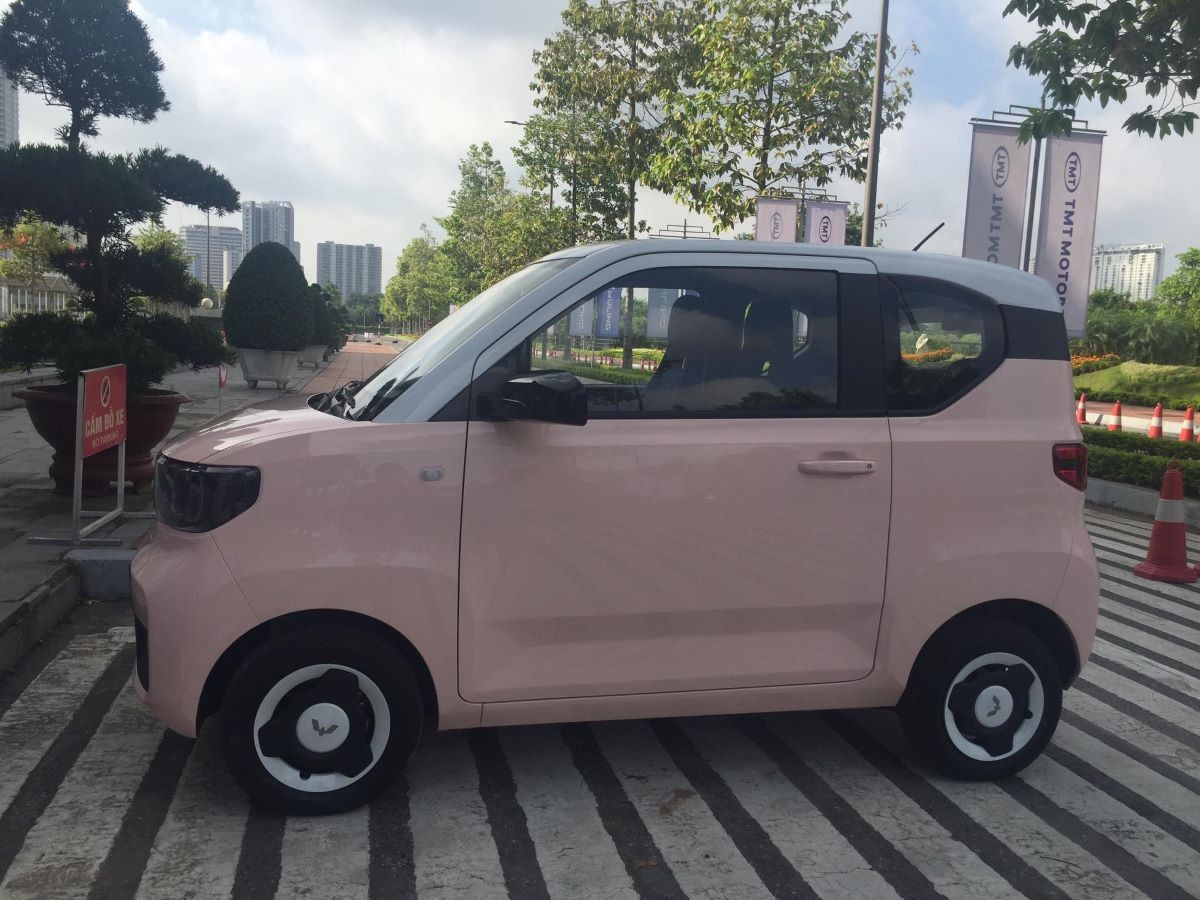 Wuling Hongguang Mini EV 2023 chính thức trình làng, giá 239-279 triệu đồng