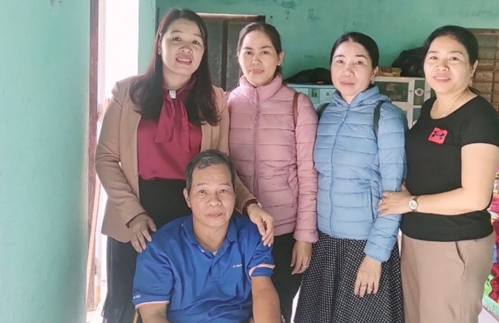 “Mỗi Công đoàn cơ sở - Một địa chỉ nhân đạo” “Mỗi Công đoàn cơ sở - Một địa chỉ nhân đạo”