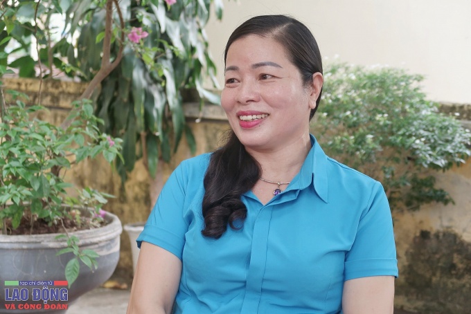 Giúp người lao động, không phải chỉ đưa họ 