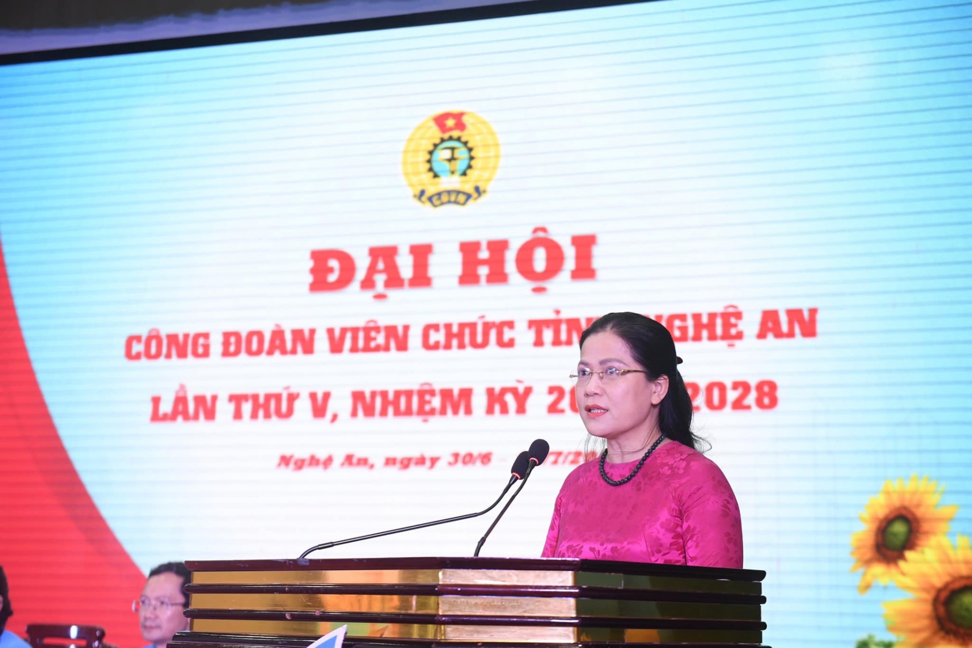 Xác định tầm quan trọng của Công đoàn Viên chức để nâng cao chất lượng hoạt động Xác định tầm quan trọng của Công đoàn Viên chức để nâng cao chất lượng hoạt động