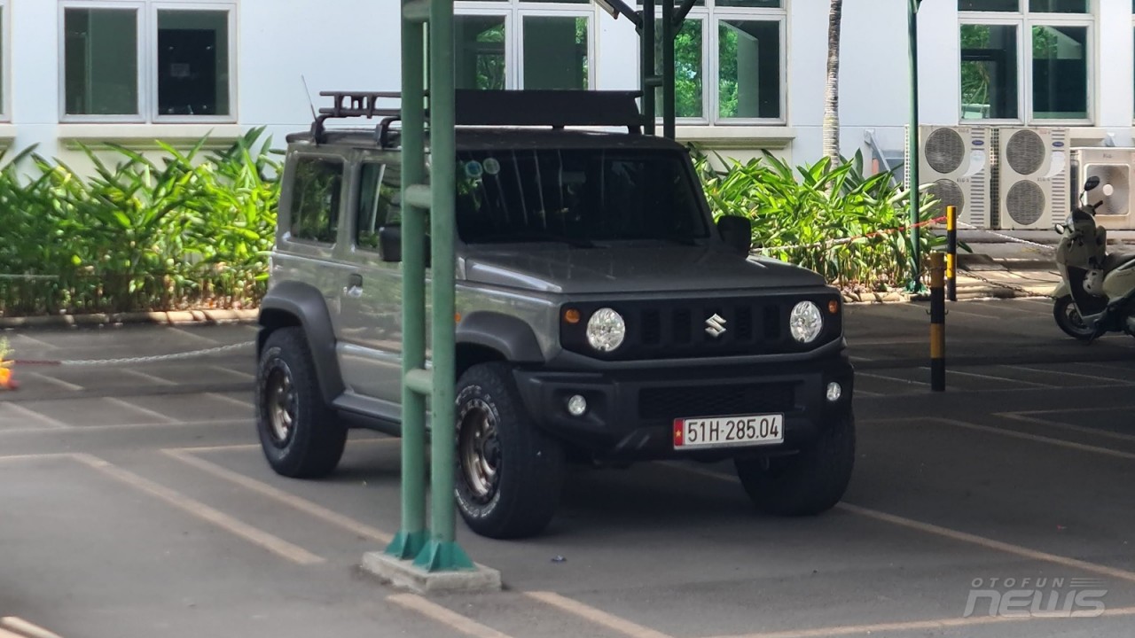 Suzuki Jimny về Việt Nam với số lượng chỉ 150 xe Suzuki Jimny về Việt Nam với số lượng chỉ 150 xe
