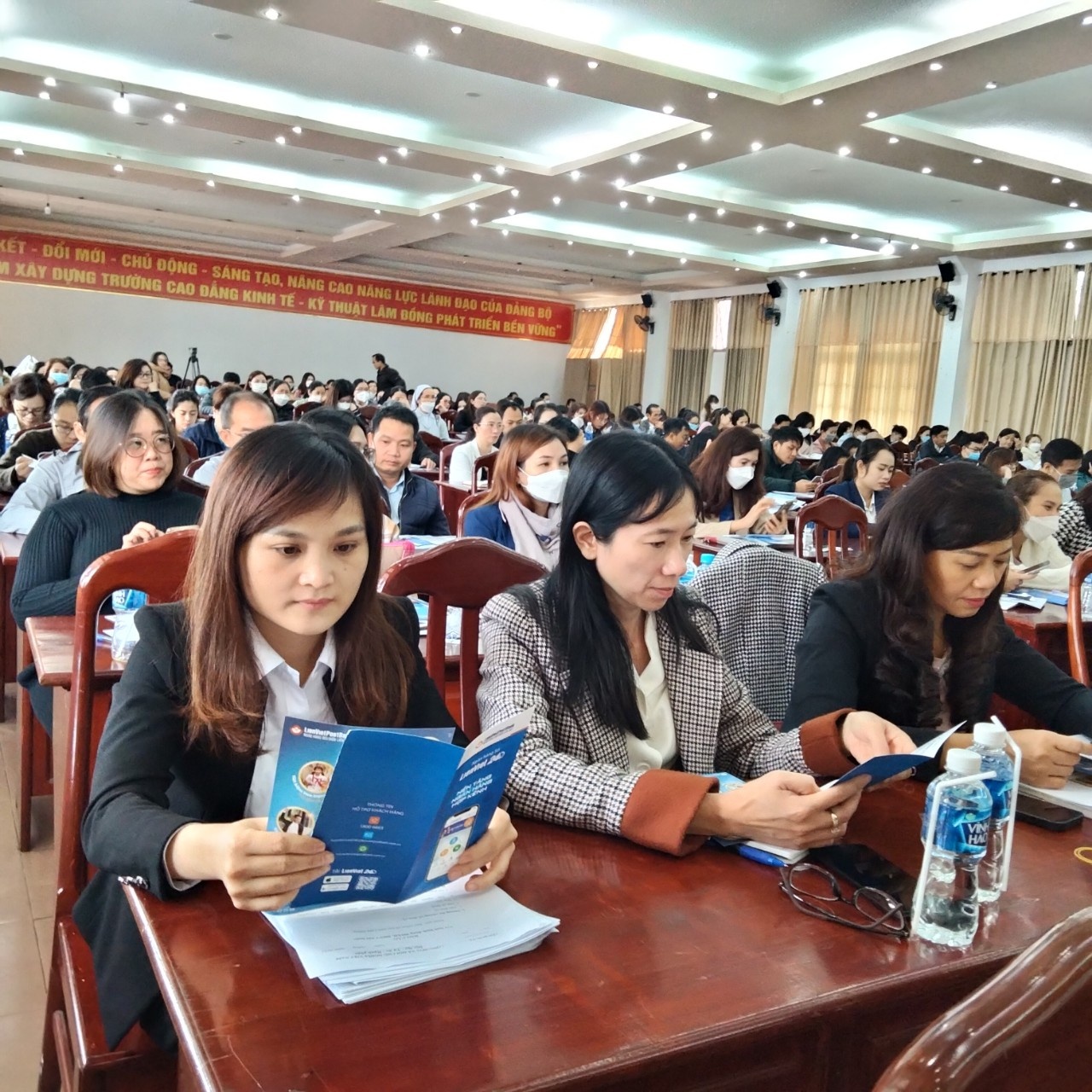 Không thể “đánh đồng” Công đoàn với tổ chức của người lao động trong Luật BHXH Không thể “đánh đồng” Công đoàn với tổ chức của người lao động trong Luật BHXH