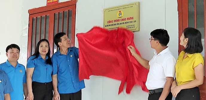 Mỗi CĐCS một công trình, phần việc ý nghĩa chào mừng đại hội công đoàn các cấp Mỗi CĐCS một công trình, phần việc ý nghĩa chào mừng đại hội công đoàn các cấp