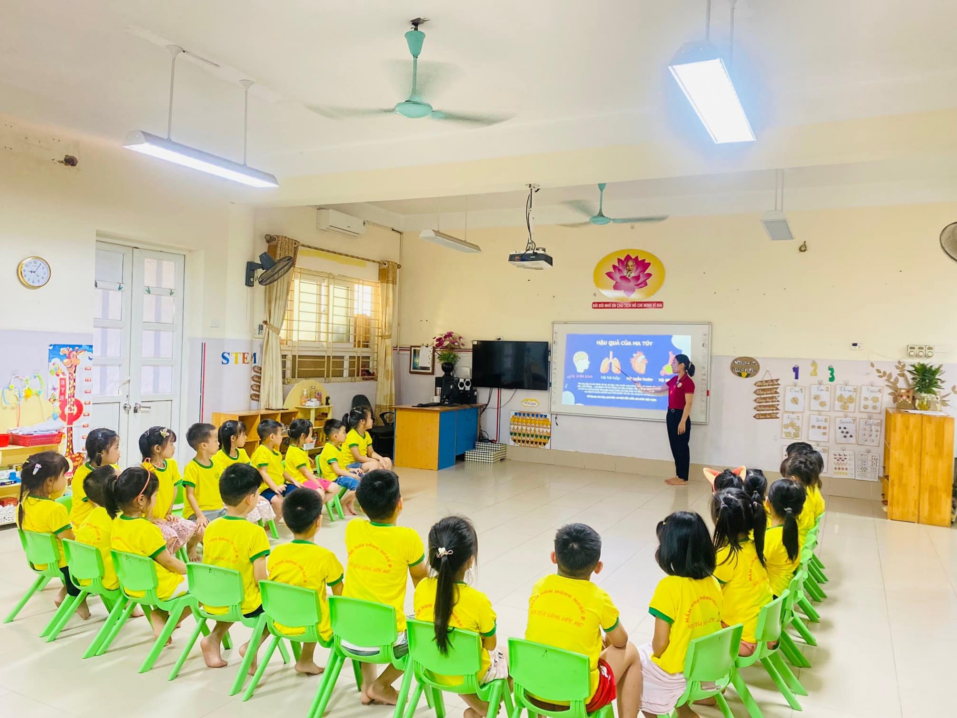 Tuyển dụng giáo viên mầm non, nhân viên nuôi dưỡng, nhân viên văn thư Tuyển dụng giáo viên mầm non, nhân viên nuôi dưỡng, nhân viên văn thư