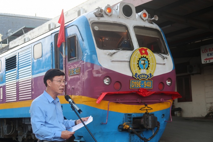 Khai trương đoàn tàu tuyên truyền chào mừng Đại hội XVI Công đoàn Đường sắt Việt Nam Khai trương đoàn tàu tuyên truyền chào mừng Đại hội XVI Công đoàn Đường sắt Việt Nam