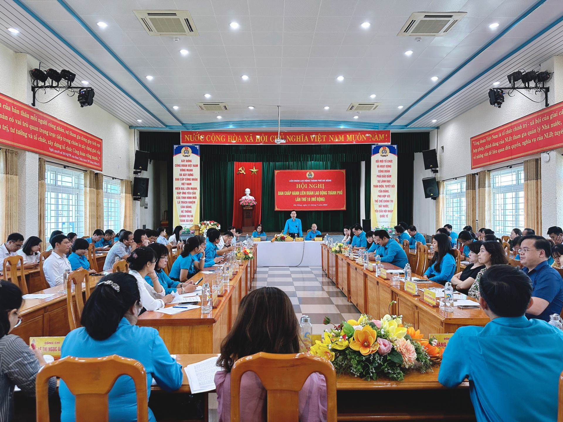 Công đoàn Đà Nẵng hỗ trợ gần 45 tỷ đồng cho công nhân lao động trong 06 tháng Công đoàn Đà Nẵng hỗ trợ gần 45 tỷ đồng cho công nhân lao động trong 06 tháng